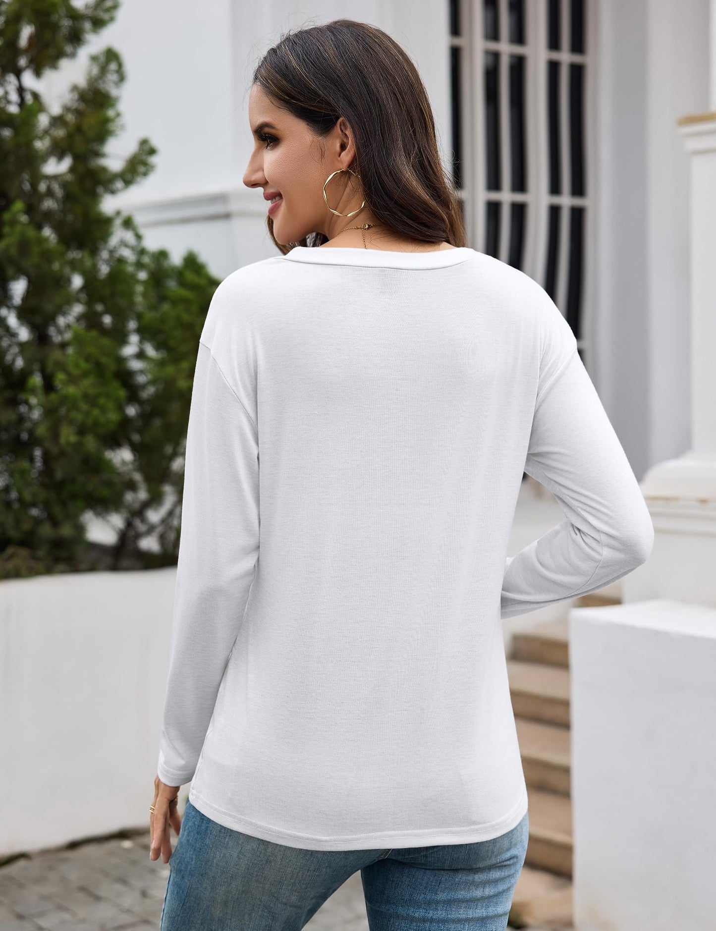Aottori Camiseta Manga Larga Blanco Mujer Básica Top Cuello en V Elegante Blusa Camisas Suelta Trabajo Informal Pullover tee Shirts para Primavera Otoño Invierno Blanco S
